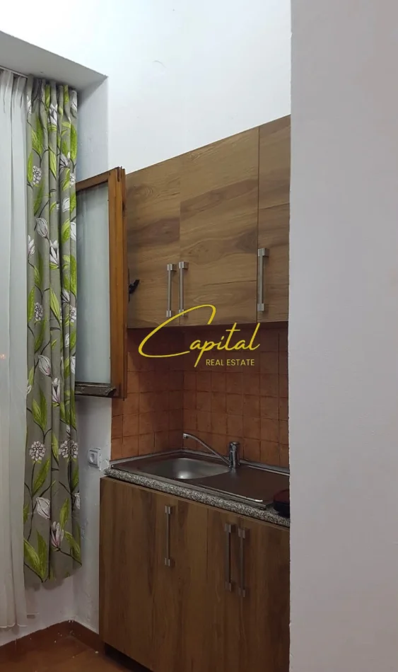 Tirane, jepet me qera garsonier 1+1 Kati 2, 40 m² 300 € (RRUGA E DIBRES)