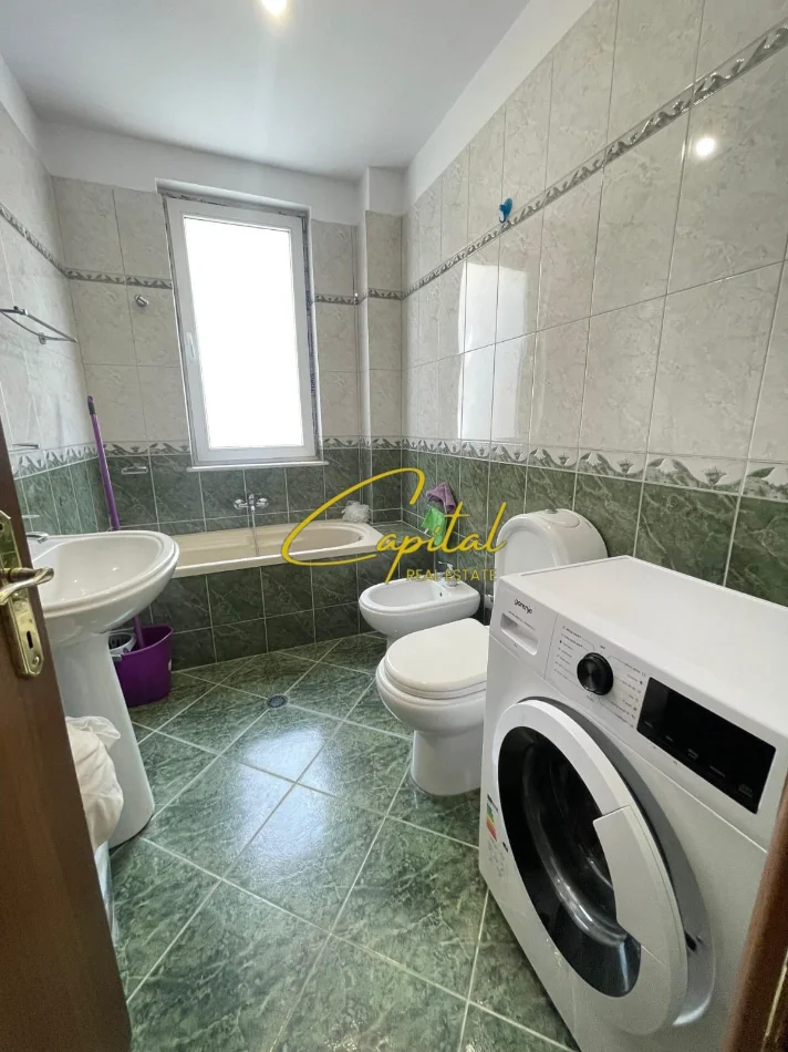 Tirane, jepet me qera apartament 2+1 Kati 1, 120 m² 700 € (KOPSHTI ZOOLOGJIK)