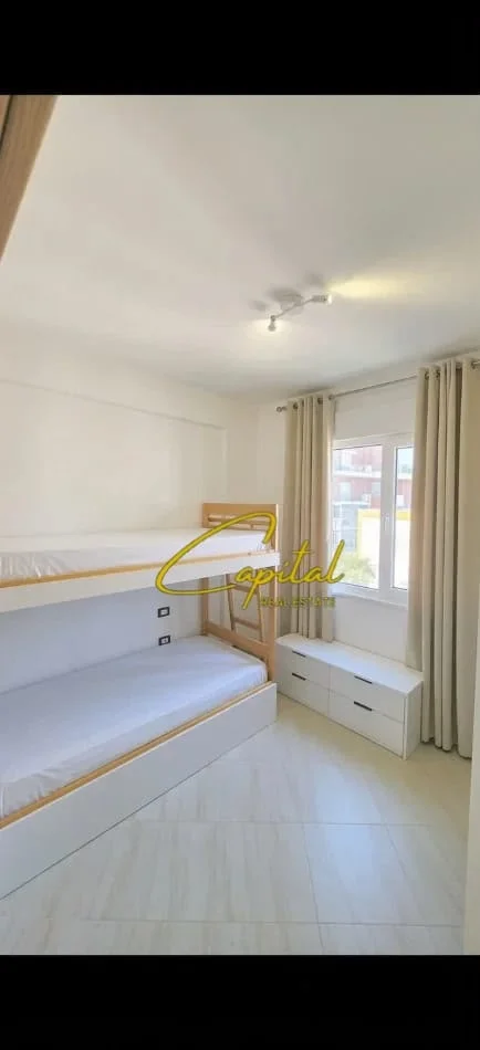 Tirane, jepet me qera apartament 3+1 Kati 5, 100 m² 280.000 € (LIQENI I THATE)