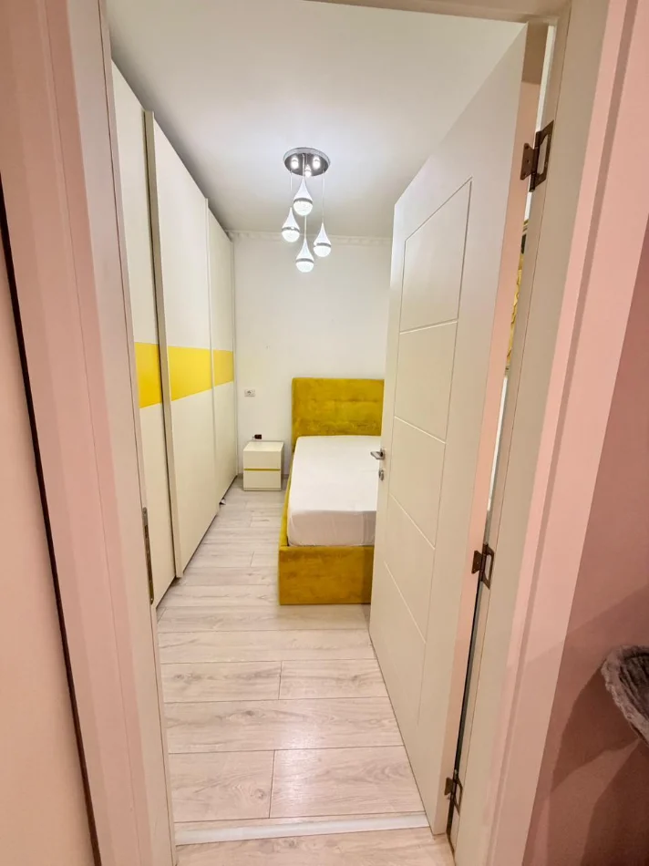 Tirane, shitet apartament 3+1+Ballkon Kati 3, 121 m² 320.000 € (Komuna e Parisit)