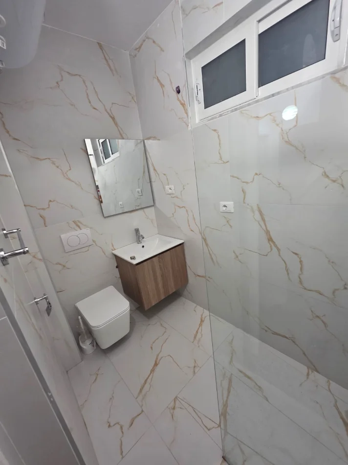 Tirane, jepet me qera apartament 2+1 Kati 3, 75 m² 600 € (5 maj)