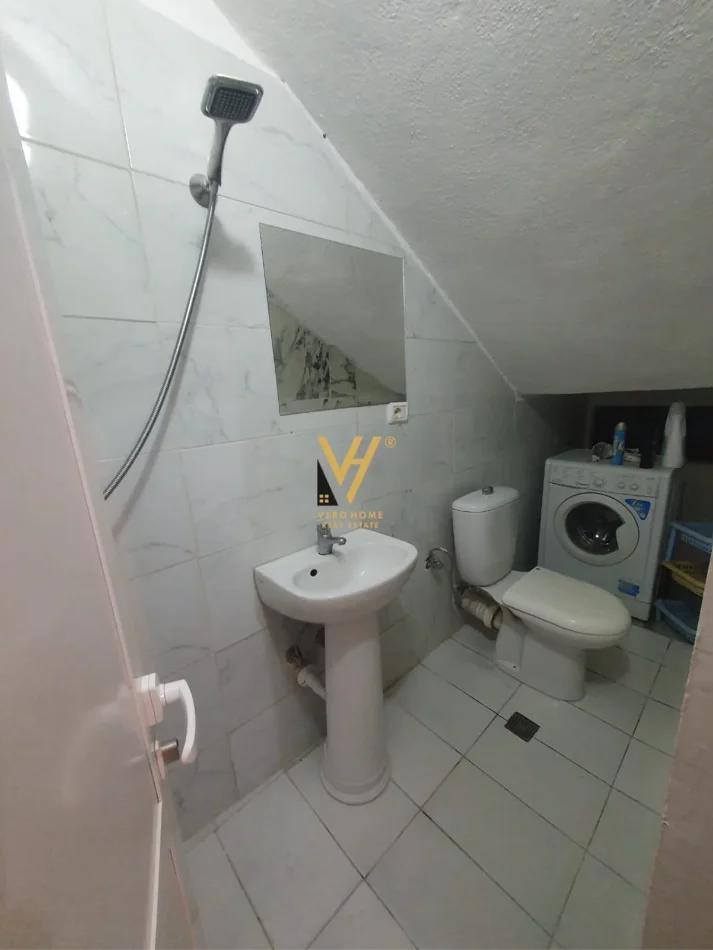 Tirane, jepet me qera apartament 1+1+Ballkon Kati 1, 62 m² 420 € (SELITE)
