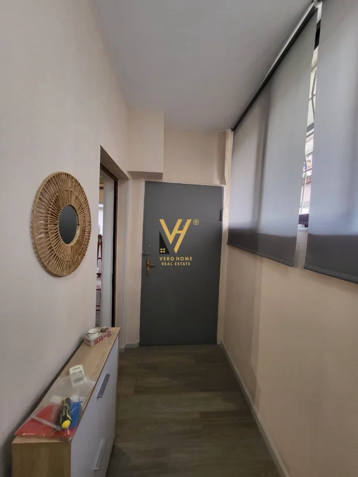 Tirane, jepet me qera apartament 1+1+Ballkon Kati 1, 55 m² 510 € (RRUGA FORTUZI)