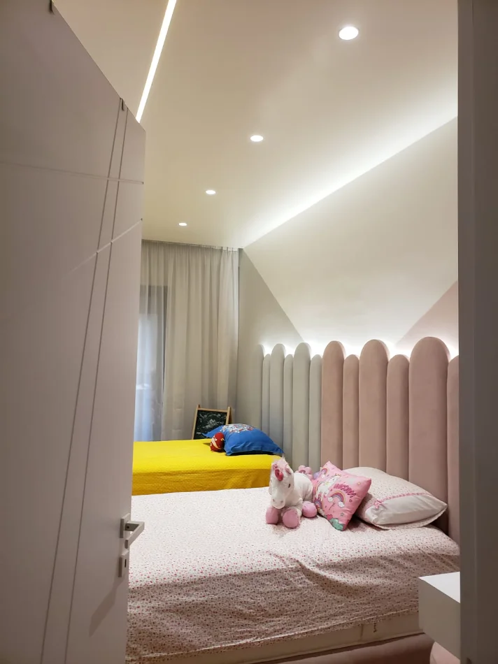 Tirane, shitet apartament 2+1 Kati 2, 118 m² 260.000 € (ASTIR)
