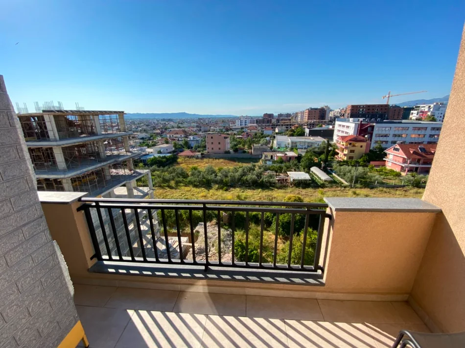 Shqiperi, shitet apartament 2+1+Ballkon Kati 6, 84 m²  (Kamez)