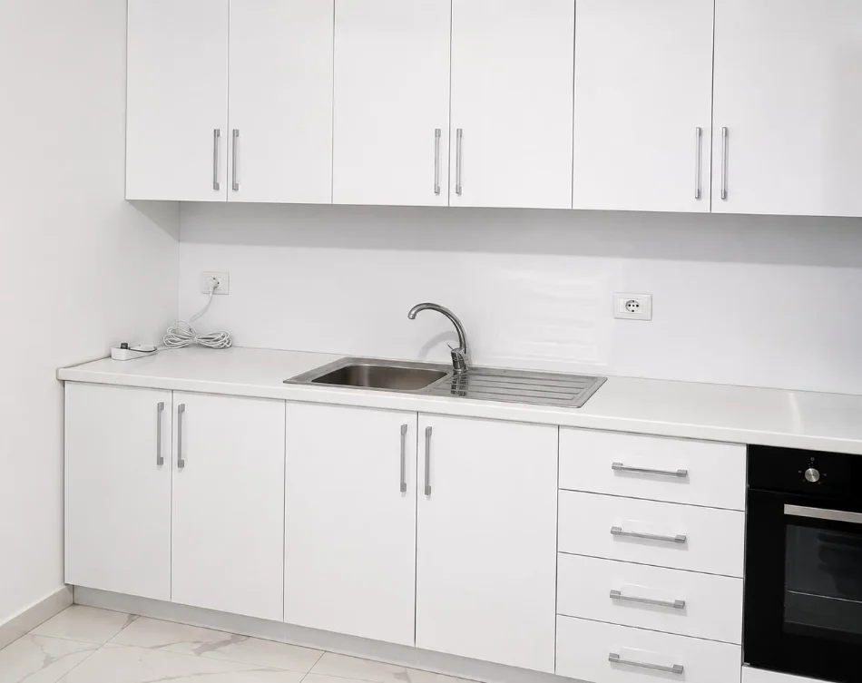 Tirane, jepet me qera apartament 2+1+Ballkon Kati 2, 100 m² 400 € (Kamez prane Rrethit te Ullirit)