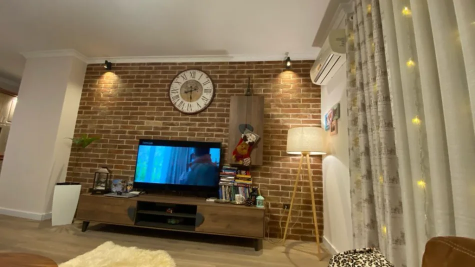 Tirane, jepet me qera apartament 2+1 Kati 3, 125 m² 700 € (DON BOSKO)