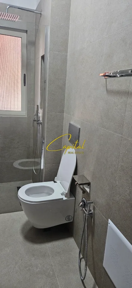 Tirane, jepet me qera apartament 2+1 Kati 7, 75 m² 500 € (5 MAJI)