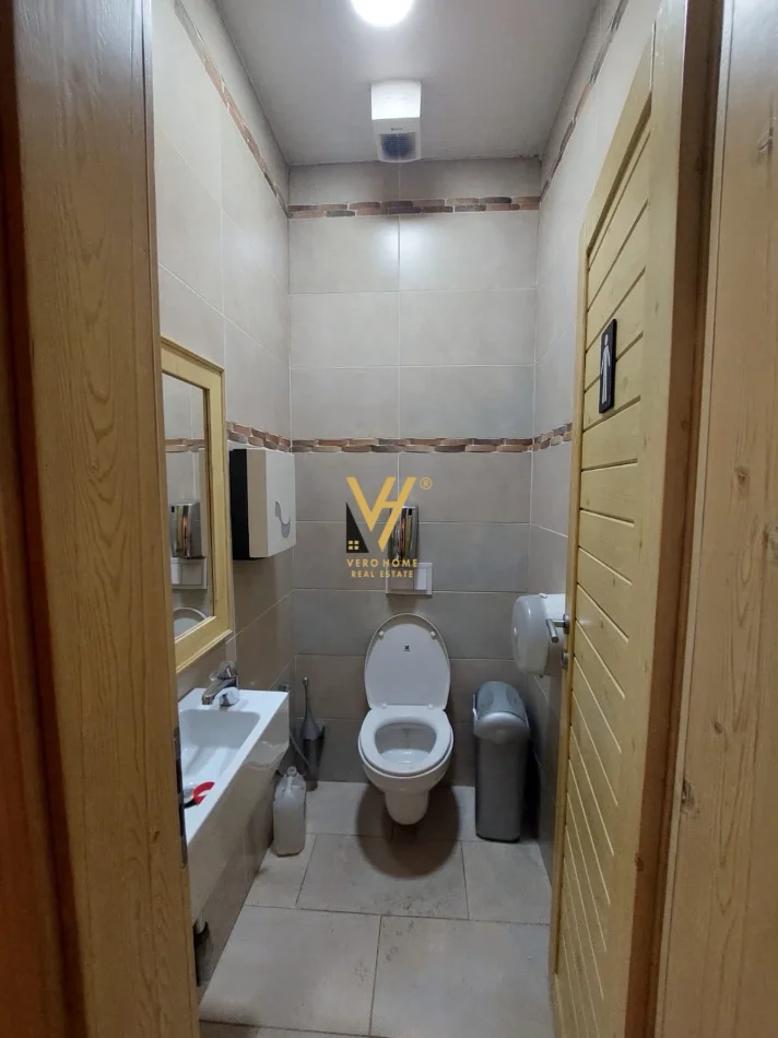 Tirane, jepet me qera zyre Kati 1, 98 m² 1.050 € (DON BOSKO)