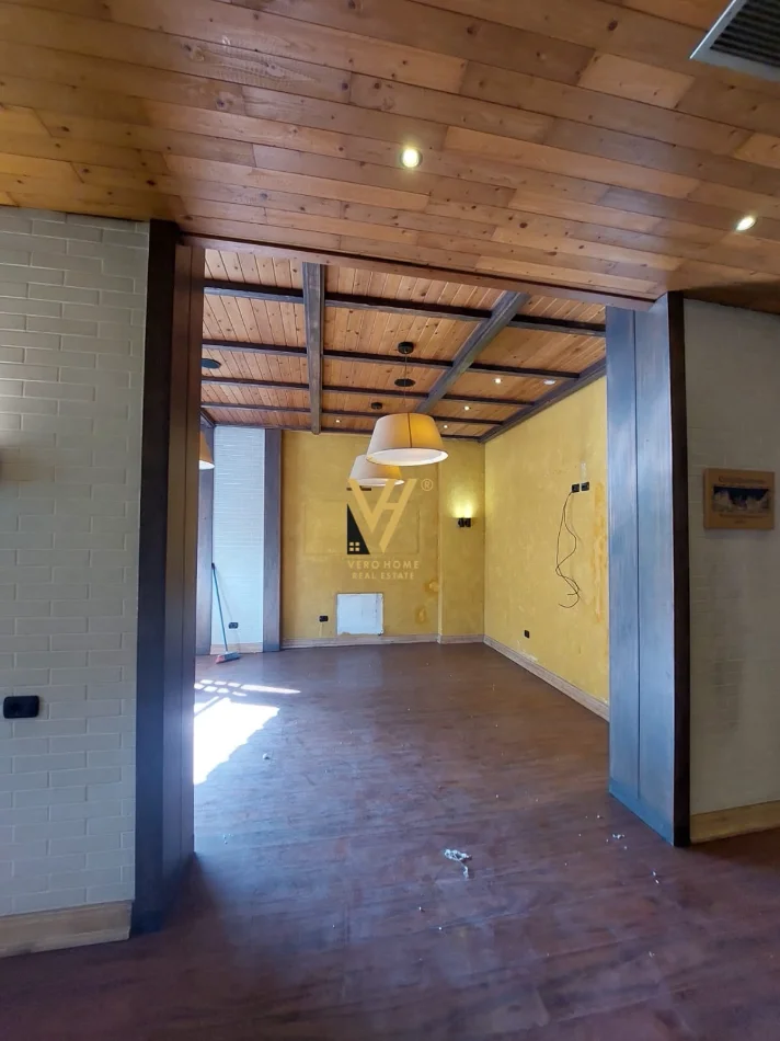 Tirane, jepet me qera zyre Kati 1, 98 m² 1.050 € (DON BOSKO)