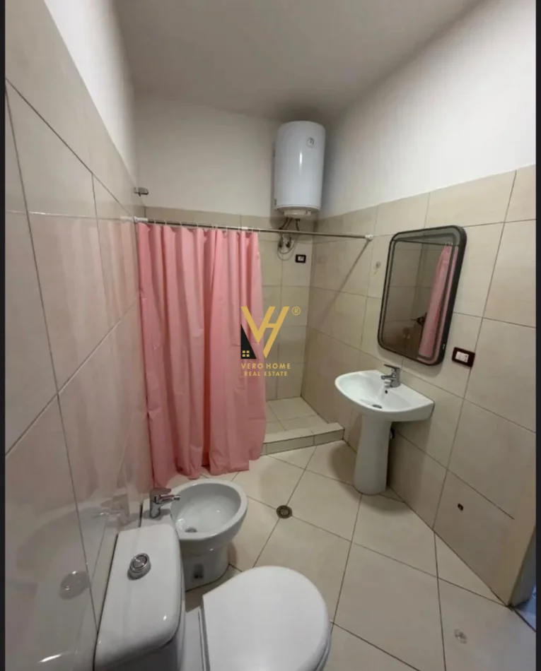 Tirane, jepet me qera apartament 1+1+Ballkon Kati 3, 60 m² 520 € (ASTIR)