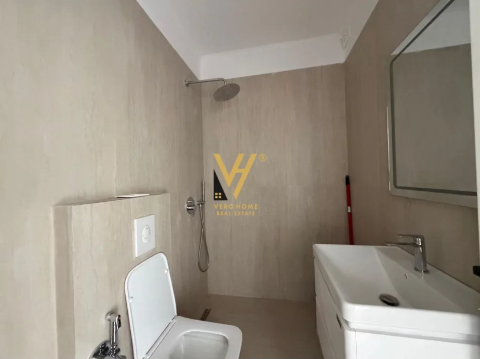 Tirane, shitet apartament 1+1+Ballkon Kati 3, 58 m² 128.000 € (RRUGA DRITAN HOXHA)