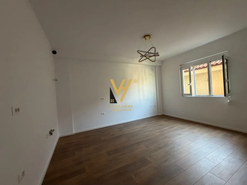 Tirane, shitet apartament 1+1+Ballkon Kati 3, 47 m² 108.000 € (RRUGA DRITAN HOXHA)
