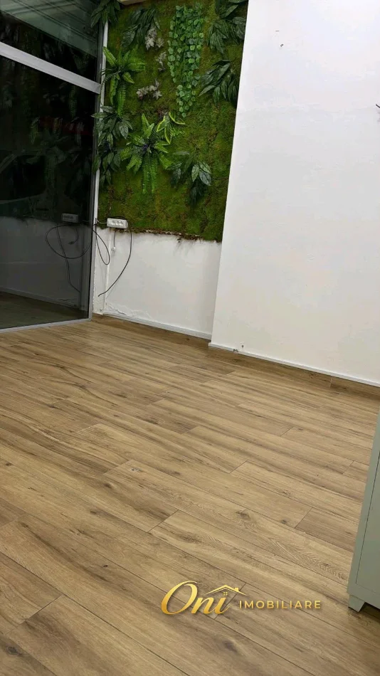 Tirane, jepet me qera dyqan Kati 0, 20 m² 300 € (SIRI KODRA)
