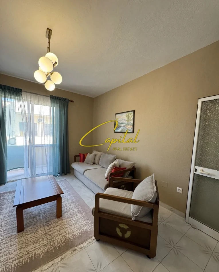 Tirane, jepet me qera apartament 2+1 Kati 6, 110 m² 500 € (RRUGA E KAVAJES)