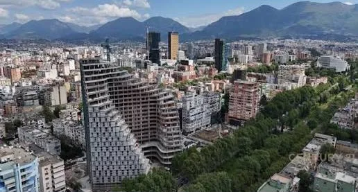 Tirane, shitet apartament 3+1 Kati 7, 146 m² 500.000 € (Ish Ekspozita)