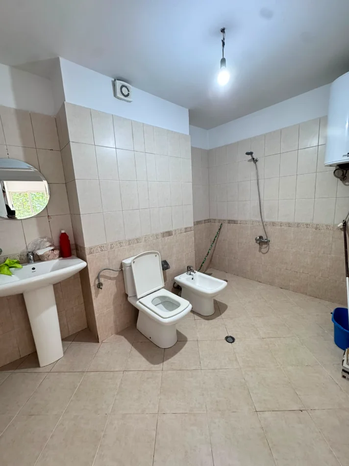 Tirane, shitet apartament 2+1+Ballkon Kati 1, 109 m² 209.300 € (Don Bosko)