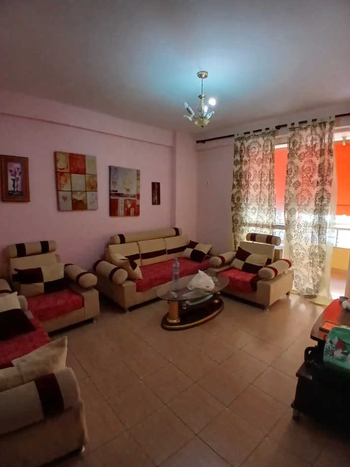 Tirane, jepet me qera apartament 1+1 Kati 1, 75 m² 400 € (ASTIR)