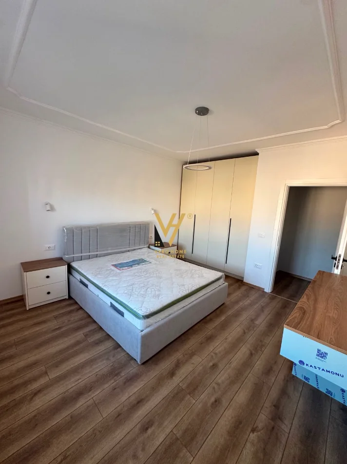 Tirane, jepet me qera apartament 1+1+Ballkon Kati 5, 55 m² 650 € (VASIL SHANTO)