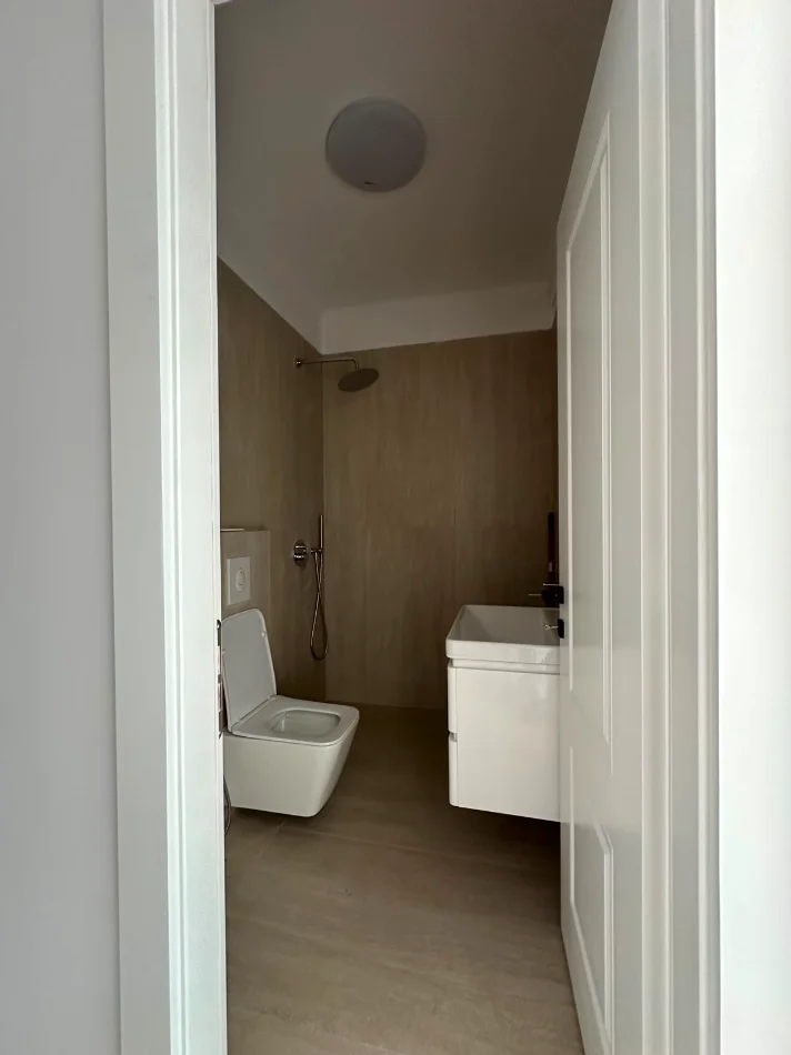 Tirane, shitet apartament 1+1+Ballkon Kati 3, 47 m² 108.000 € (Rruga Dritan Hoxha)
