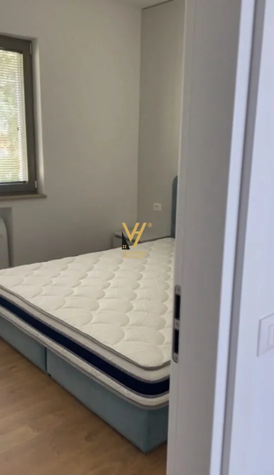 Vlore, jepet me qera apartament 2+1+Ballkon Kati 4, 135 m² 1.350 € (UJI I FTOHTE)