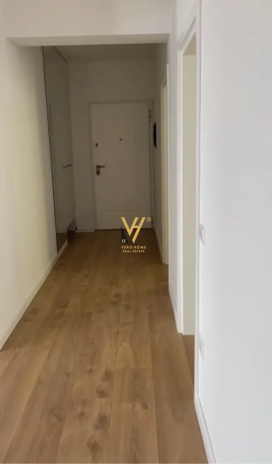 Vlore, jepet me qera apartament 2+1+Ballkon Kati 4, 135 m² 1.350 € (UJI I FTOHTE)