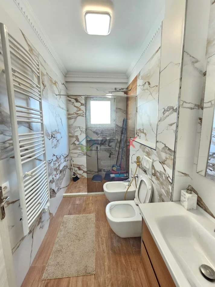 Durres, shitet apartament 2+1+Aneks+Ballkon Kati 9, 92 m² 145.000 € 