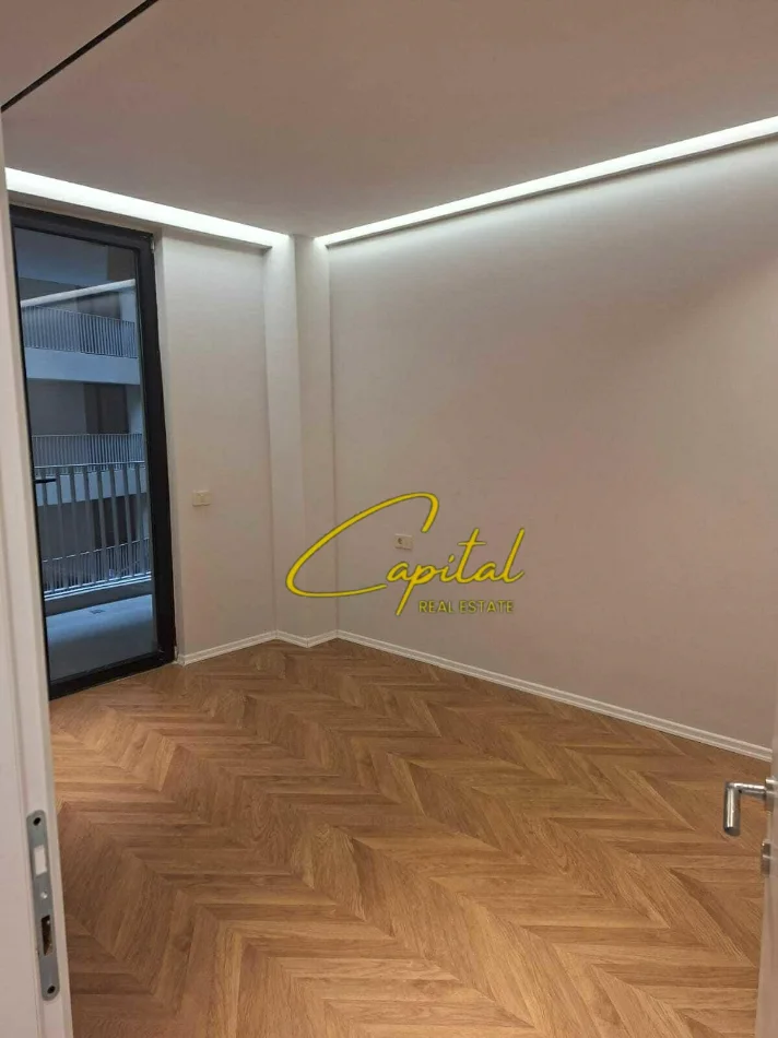 Tirane, jepet me qera apartament 2+1 Kati 3, 116 m² 1.000 € (GOLDEN TOWER RESIDENCE)