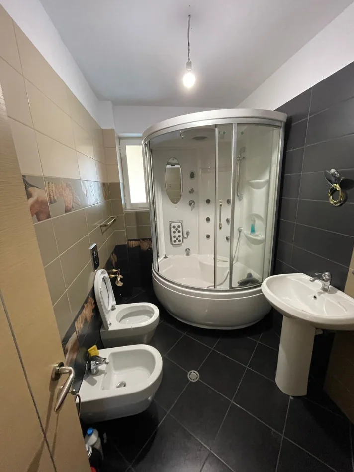 Tirane, shitet apartament 2+1 Kati 6, 90 m² 179.000 € (Fusha e Aviacionit)