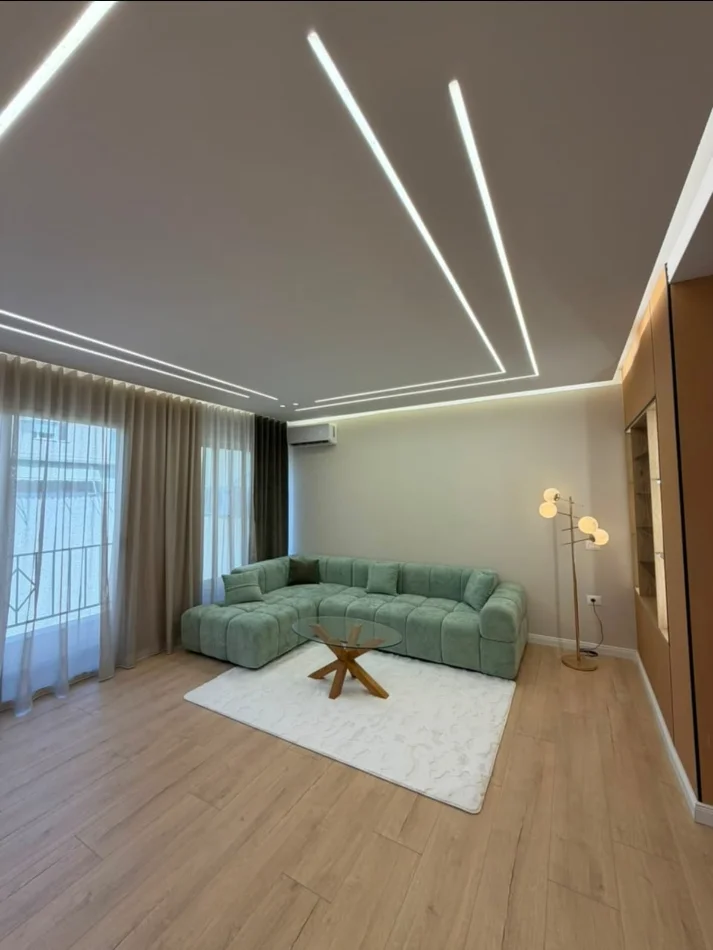 Tirane, shitet apartament 2+1+Ballkon Kati 6, 114 m² 171.000 € (Yzberisht)