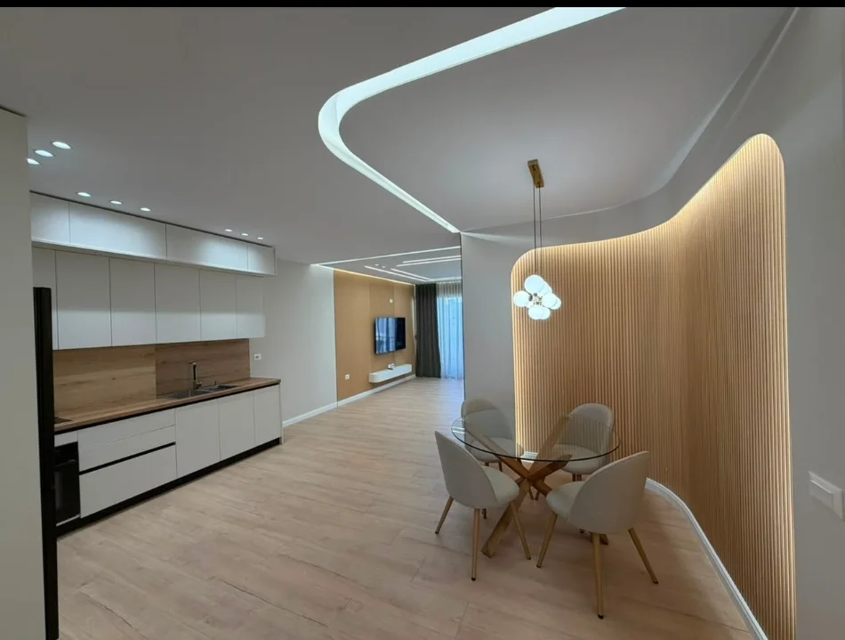 Tirane, shitet apartament 2+1+Ballkon Kati 6, 114 m² 171.000 € (Yzberisht)