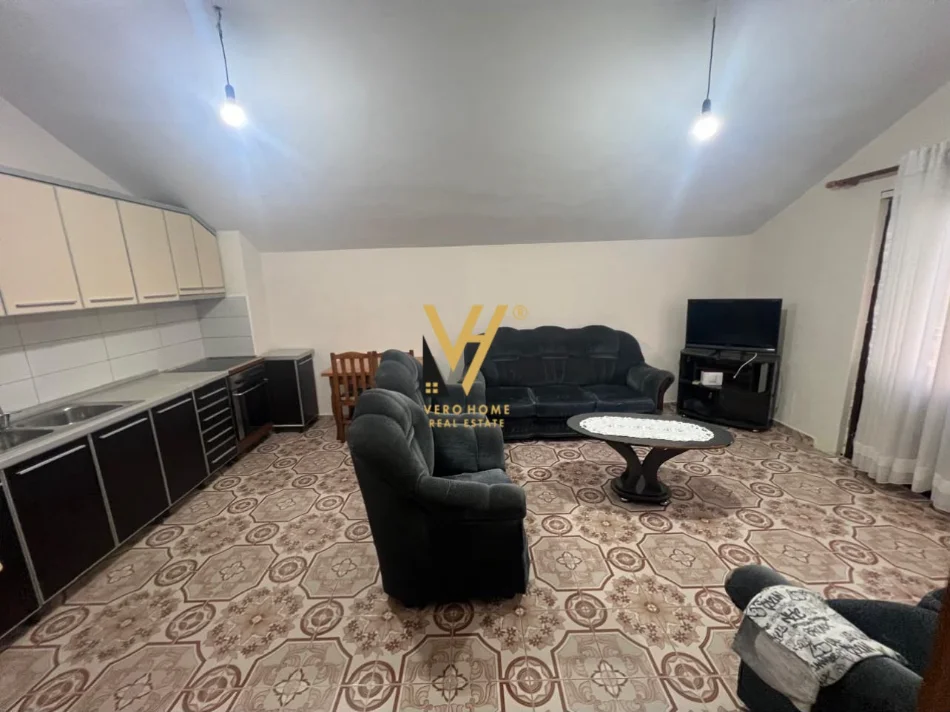Tirane, jepet me qera apartament 1+1+Ballkon Kati 10, 60 m² 400 € (DON BOSKO)