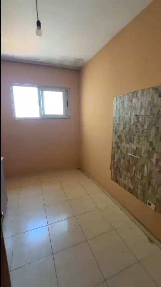 Tirane, shitet apartament 2+1+Ballkon Kati 10, 75 m² 185.000 € (Bulevardi Zogu 1)