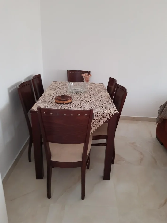 Tirane, jepet me qera apartament 1+1 Kati 2, 80 m² 350 € (Rruga 3 Deshmoret)
