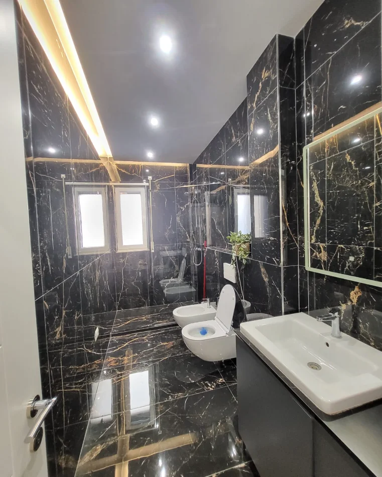 Tirane, shitet apartament 2+1+Ballkon Kati 2, 103 m² 255.000 € (Rezidenca Erli Porcelan)