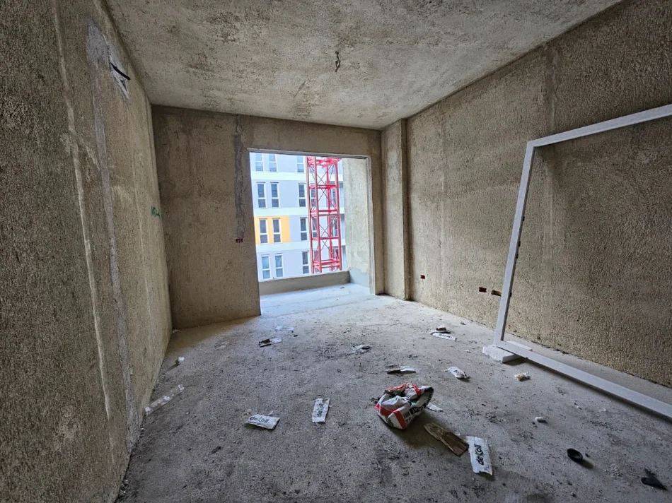 Tirane, shitet apartament 2+1+Ballkon Kati 6, 94 m² 125.000 € (Univers City)