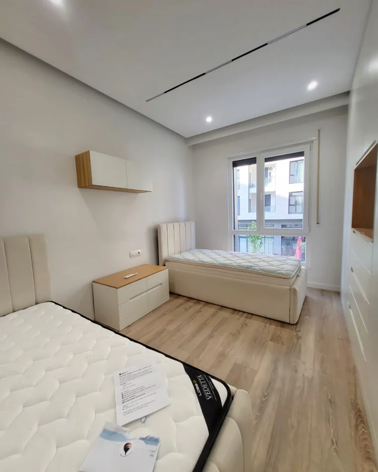 Tirane, shitet apartament 2+1+Aneks+Ballkon Kati 2, 102 m² 255.000 € (Porcelan)