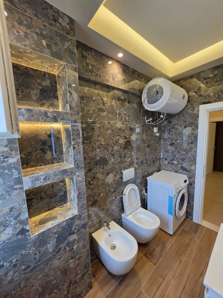 🚨 Mundësi e Rrallë! Me Qera: 2+1 Modern me Kuzhinë të Veçuar –  Brryl / Rruga Bardhyl (90 m2) 100% I ri 🤩 700€/Muaj