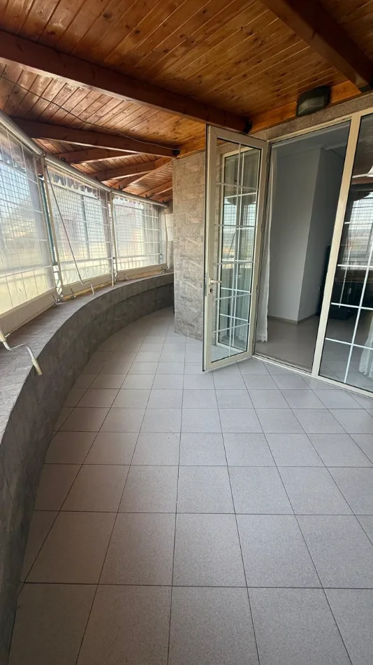 Tirane, shitet apartament 2+1+Ballkon Kati 8, 118 m² 198.000 € (Tregu Elektrik)