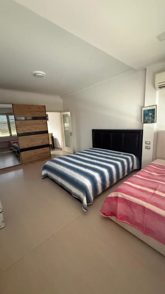 Tirane, shitet apartament 2+1+Ballkon Kati 8, 118 m² 198.000 € (Tregu Elektrik)