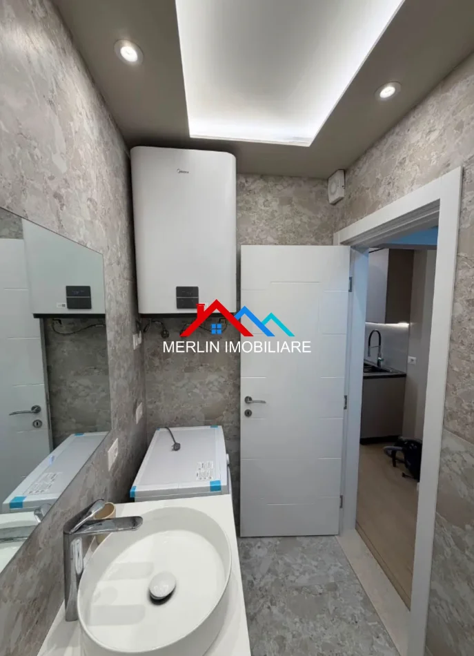 Tirane, jepet me qera apartament 1+1+Ballkon Kati 2, 50 m² 600 € (RRUGA TEODOR MUZAKA,ALI DEMI)