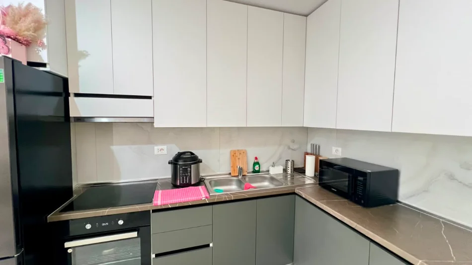 🏠Me Qera: 1+1 +1 Verande 📍Kopshti Zologjik - 60,000 Leke/Muaj - K.2 - 70m² || I Sapo Investuar - Zona Ofron Qetesi dhe Komfort⚜️