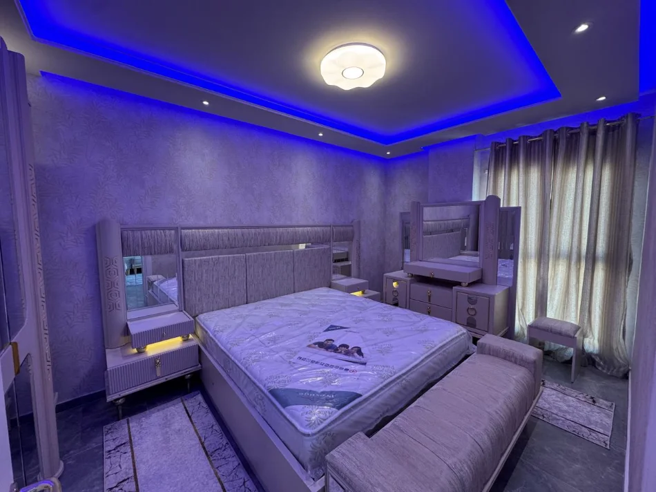 Tirane, jepet me qera apartament 1+1+Ballkon Kati 8, 70 m² 500 € (Univers City)