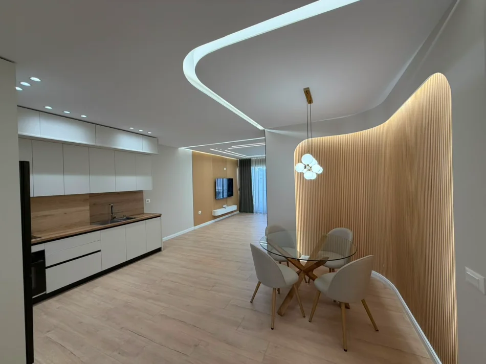 Tirane, shitet apartament 2+1+Ballkon Kati 6, 114 m² 171.000 € (Yzberisht)