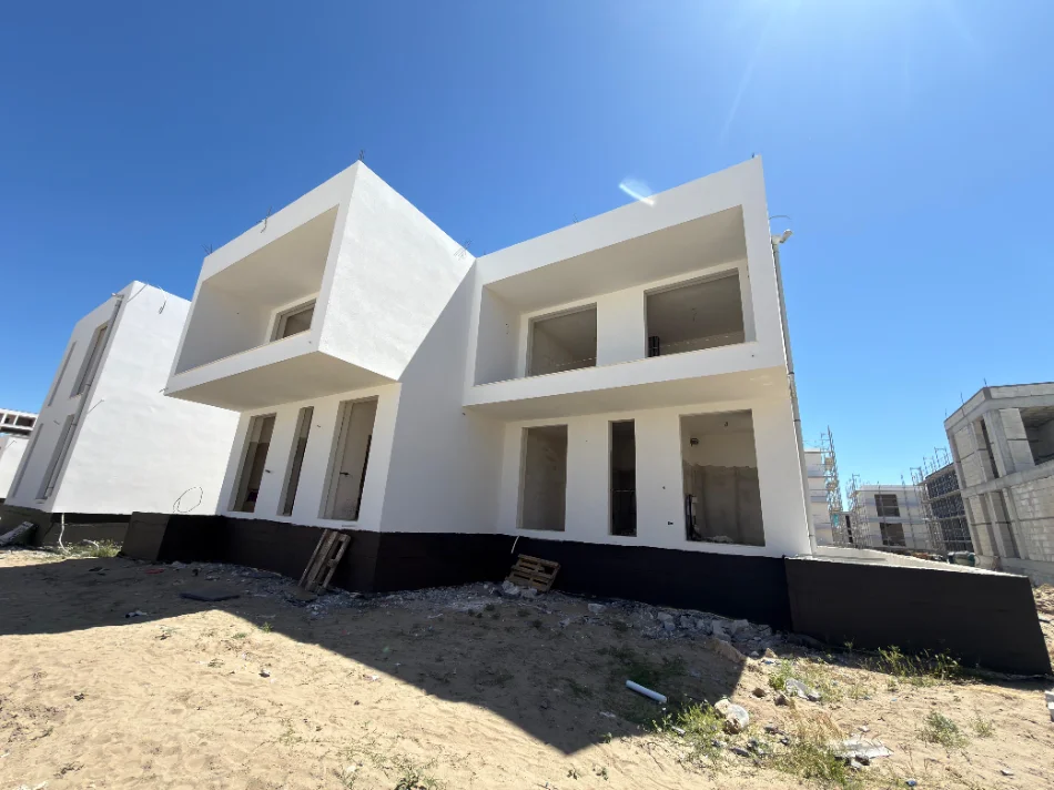 Durres, shitet Vile 3+1+Aneks , 233 m² (Gjiri i Lalezit)