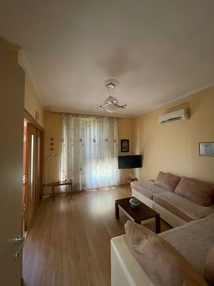 Tirane, jepet me qera apartament 1+1 Kati 4, 72 m² (rruga dritan hoxha)