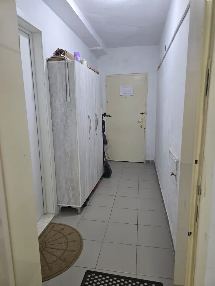 Tirane, jepet me qera apartament 2+1 Kati 4, 95 m² 600 € (Qender, tek 9kateshet)