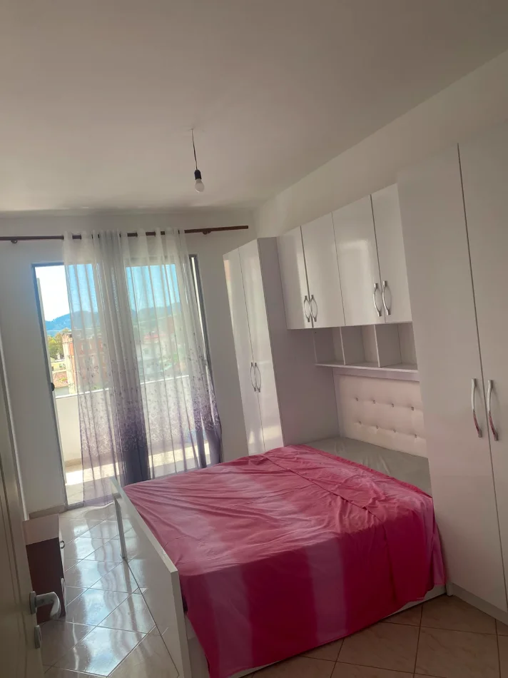 Tirane, shitet apartament 2+1+Ballkon Kati 3, 88 m² 115.000 € (Pallatet Cabej)