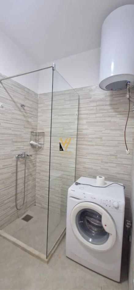 Tirane, jepet me qera apartament 2+1+Ballkon Kati 2, 75 m² 520 € (QSUT)
