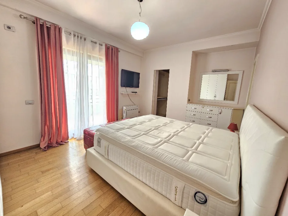 Tirane, shitet apartament 2+1+Ballkon Kati 7, 152 m² 410.000 € (Myslym Shyri)
